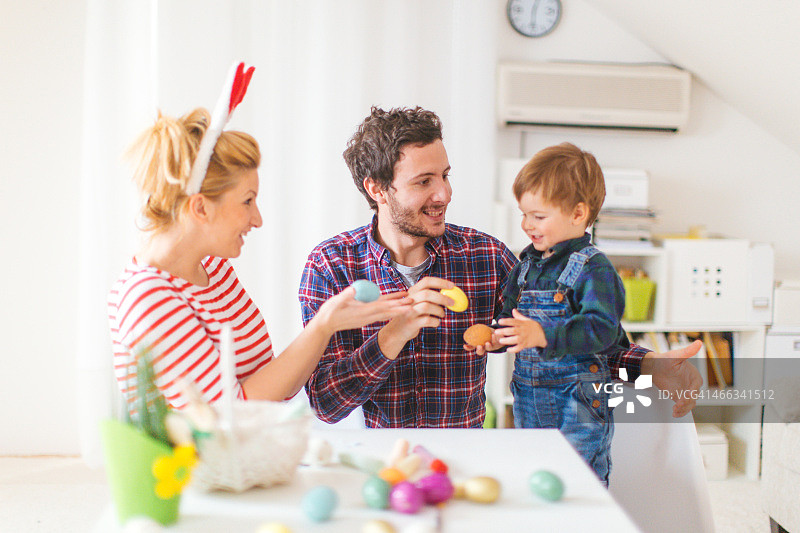 复活节幸福家庭图片素材