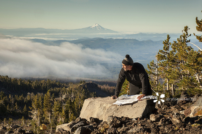 山间导航图片素材