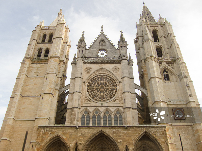 莱昂大教堂的主立面图片素材