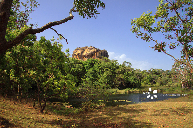 锡吉里耶岩石要塞风光图片素材