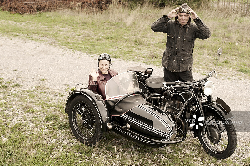 带边车的摩托车 - 1935年风格图片素材