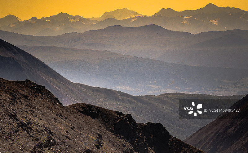 山脉分层图片素材