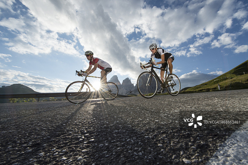 无字公路自行车骑行图片素材