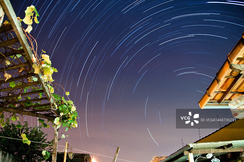 后院星轨图片素材
