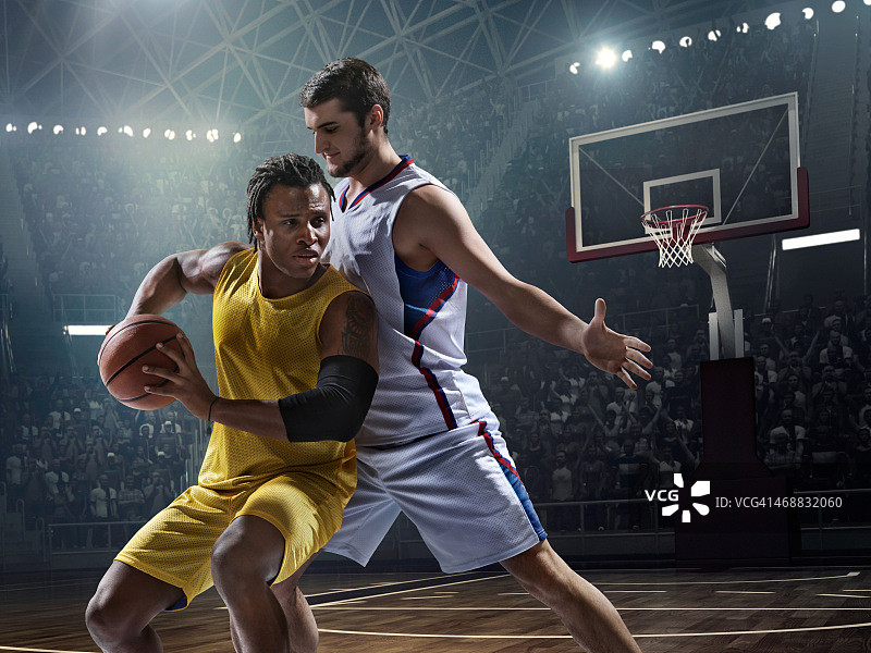 篮球比赛瞬间图片素材