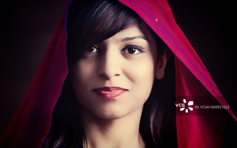 美丽的印度女孩图片素材