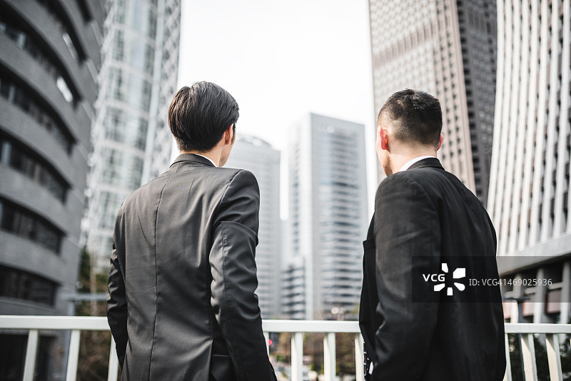 城市中的日本商人图片素材