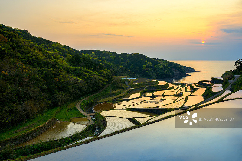 太阳大教堂图片素材