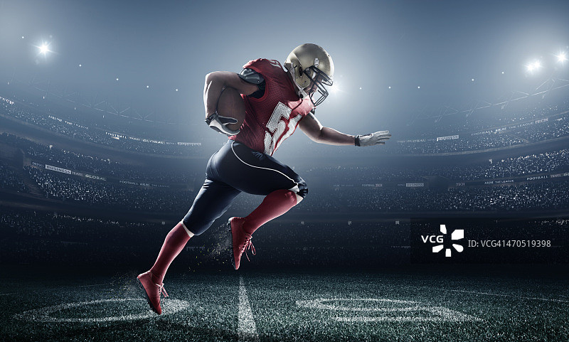 运动中的美式橄榄球图片素材