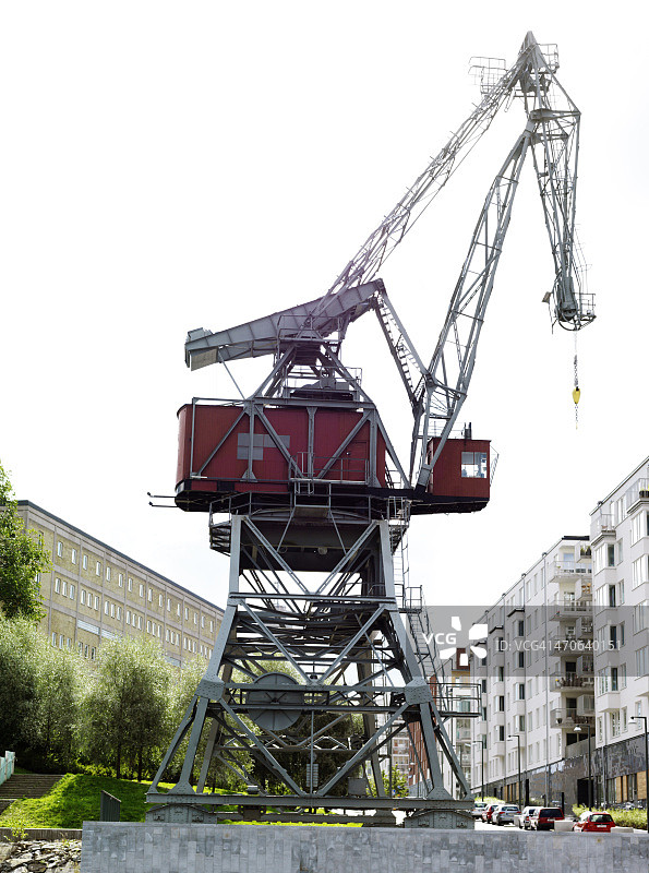 建筑起重机的低角度视图图片素材