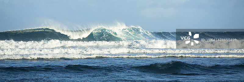 夏威夷北岸的浪花图片素材