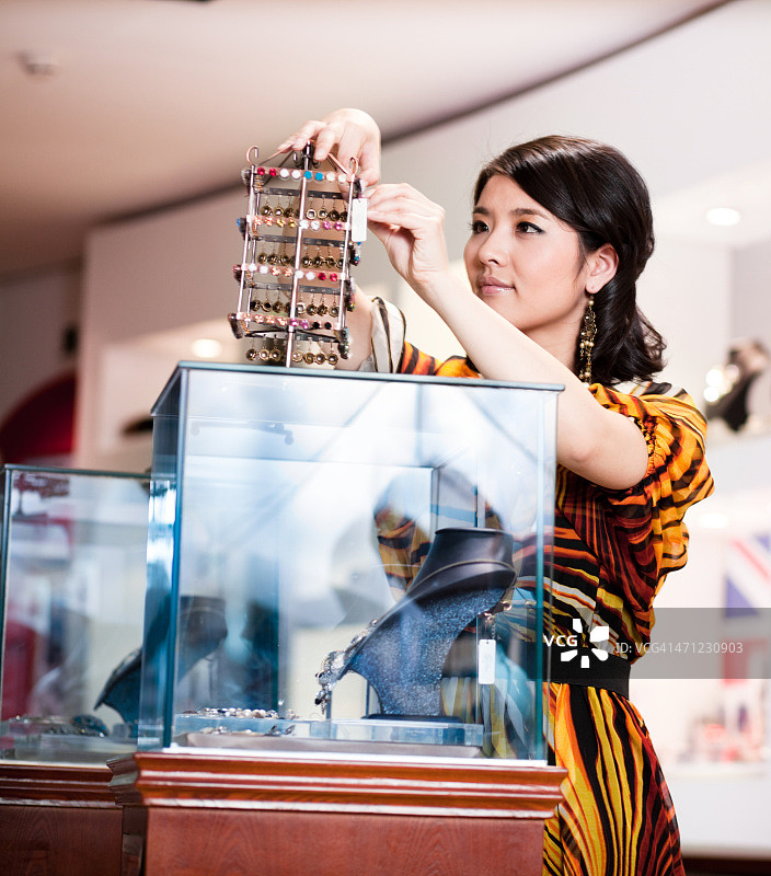 珠宝购物图片素材