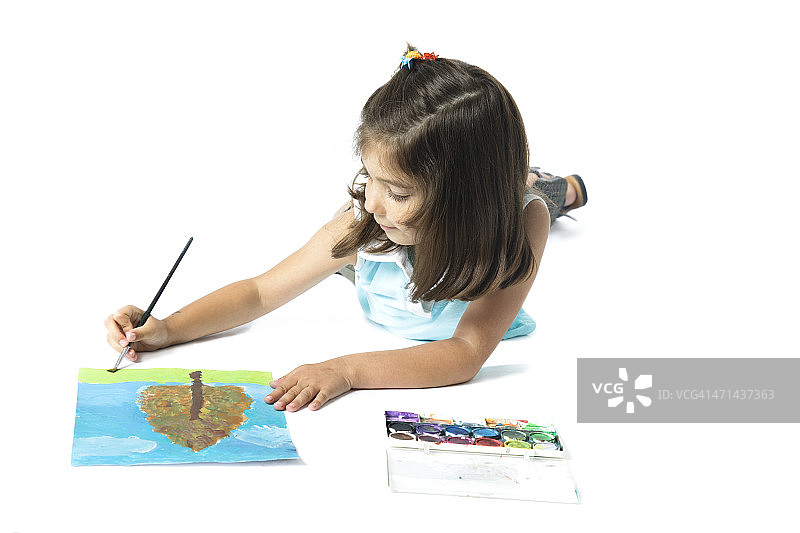 绘画的小女生图片素材