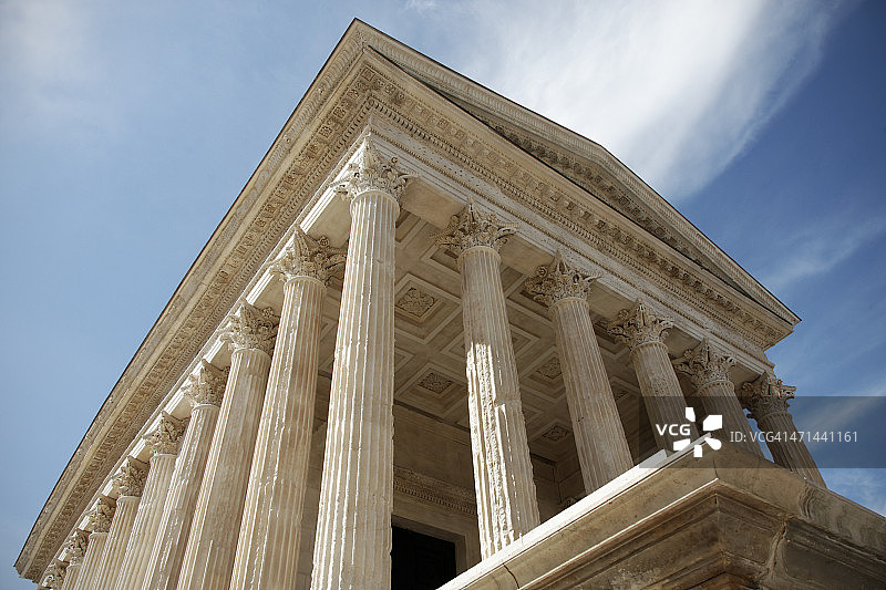 法国尼姆的罗马神庙图片素材