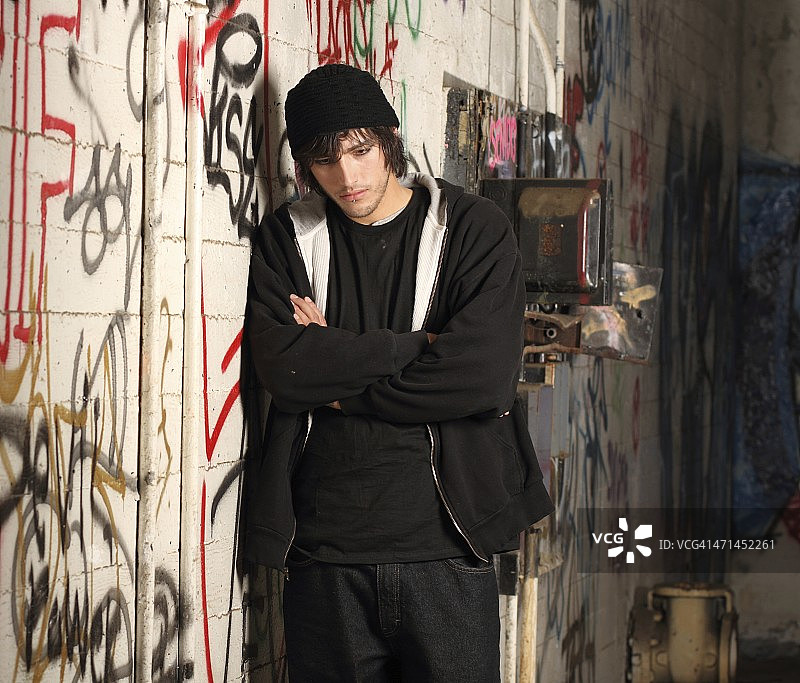 涂鸦房间里的男士图片素材