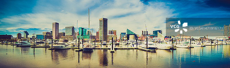 美国马里兰州巴尔的摩港城市景观图片素材