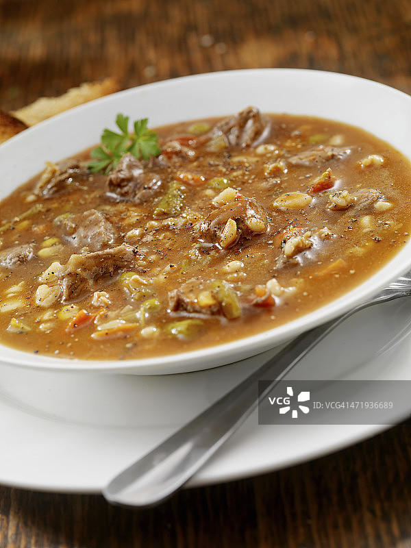 牛肉大麦汤图片素材