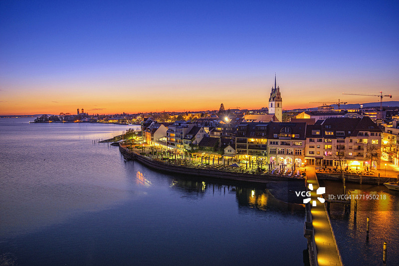 日落时分俯瞰腓特烈港（博登湖）图片素材