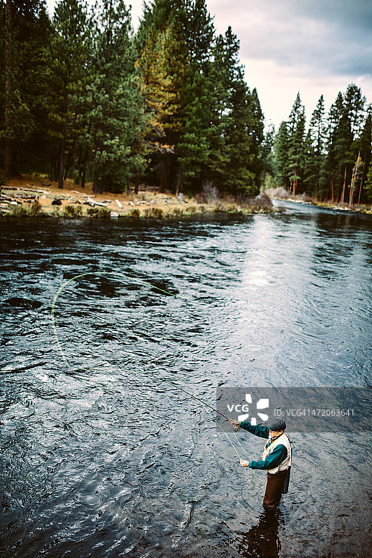 在俄勒冈州本德的飞蝇钓图片素材