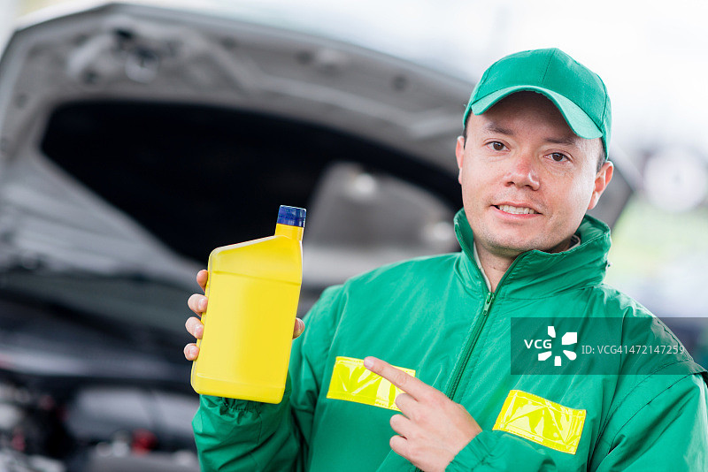 更换机油图片素材