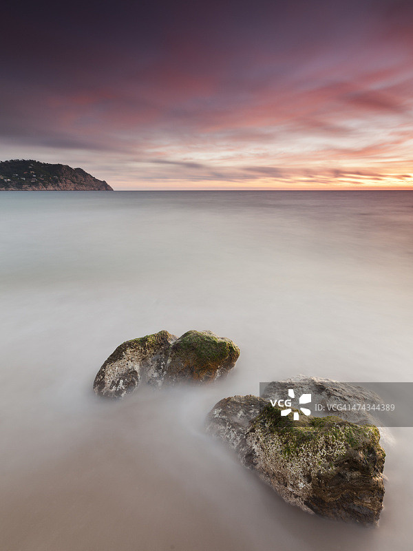 海与岩石图片素材