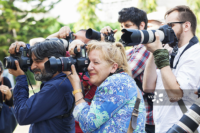 狗仔摄影师图片素材