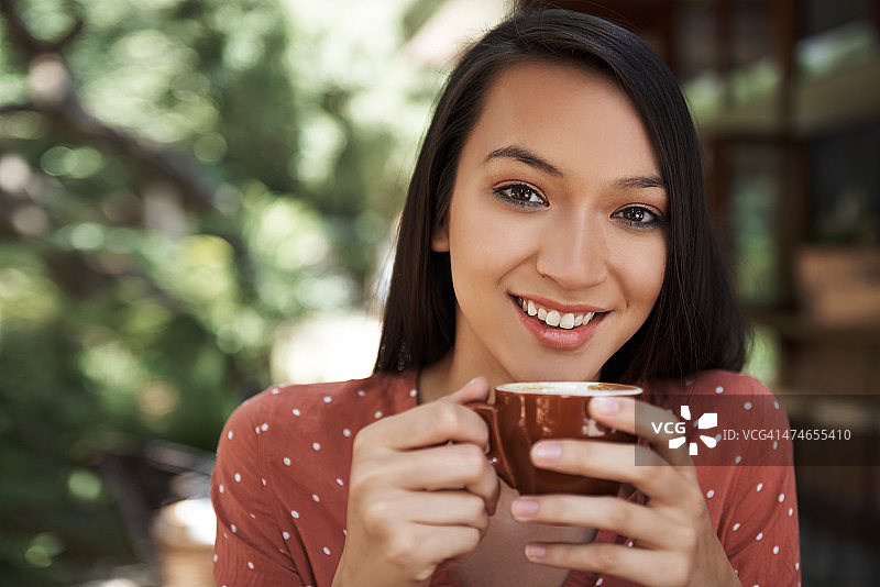 我从未品尝过如此美味的咖啡图片素材