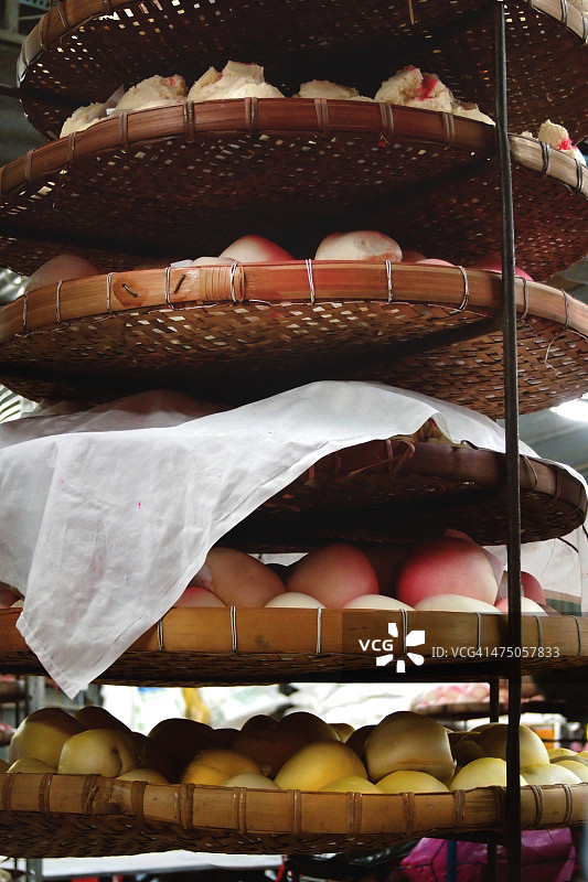 九皇斋节的蒸“幸运”包图片素材