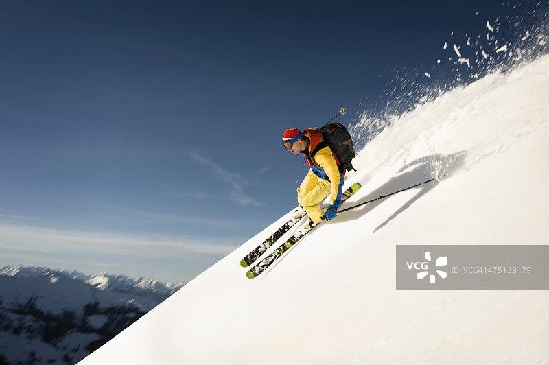 在奥地利蒂罗尔阿尔卑巴赫塔尔滑雪图片素材