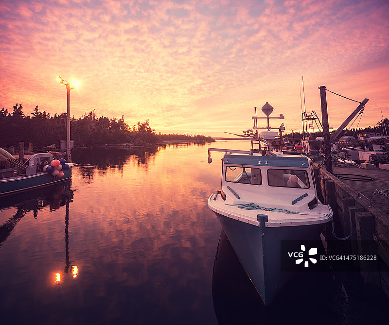 渔村日落图片素材