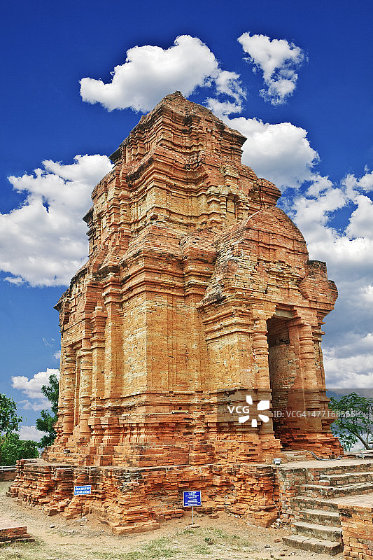 越南潘切婆萨努占婆塔图片素材
