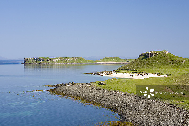 苏格兰斯凯岛邓韦根附近珊瑚海滩风光图片素材