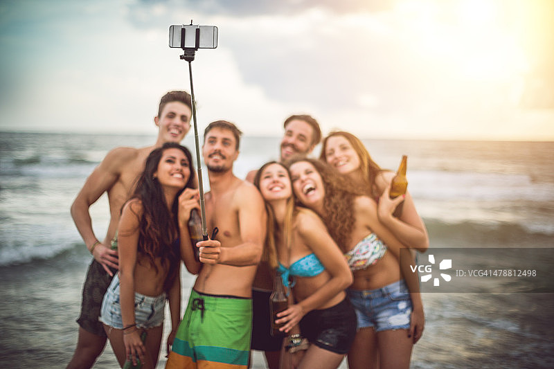 海边的自拍杆图片素材