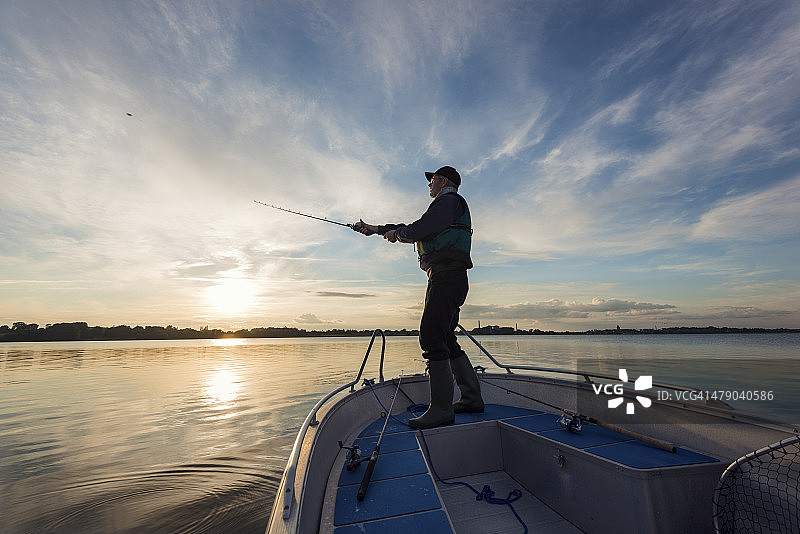 渔夫抛线图片素材