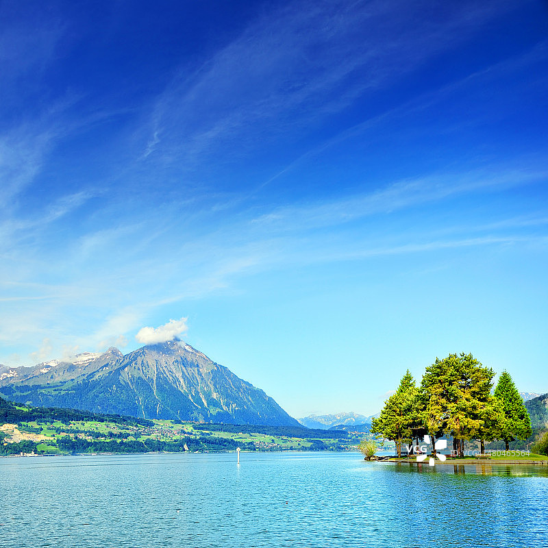 瑞士图恩湖图片素材