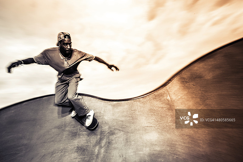 极限滑板运动图片素材