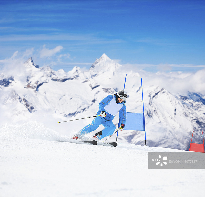 滑雪大回转比赛图片素材