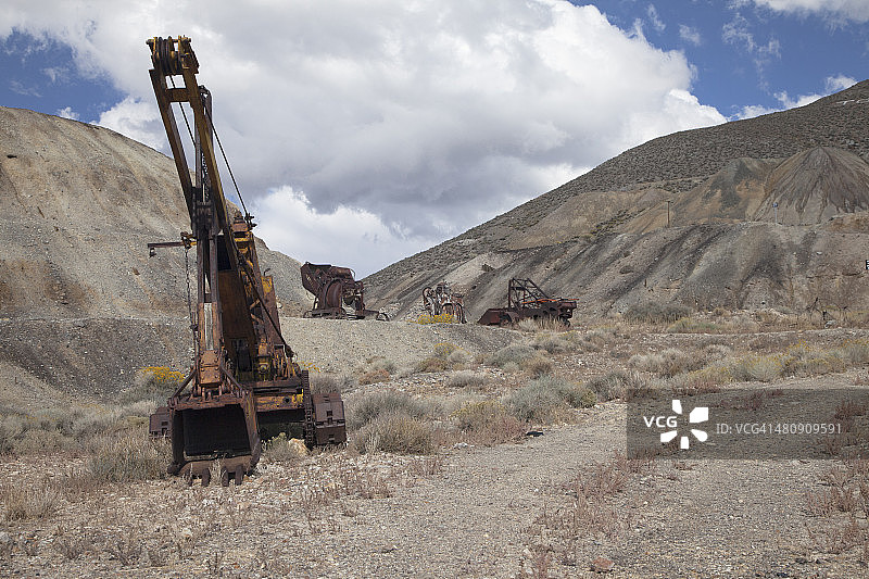 废弃的采矿设备图片素材