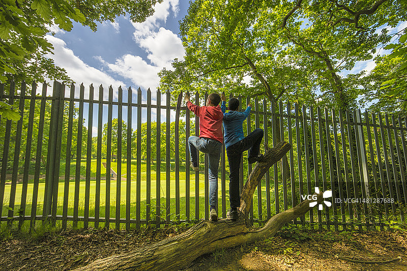 开启新的冒险图片素材