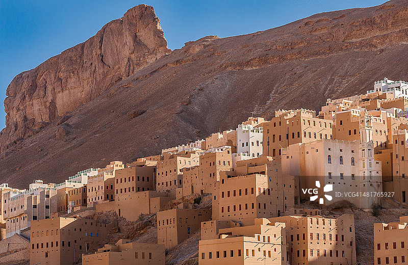 也门达万河谷的土坯村庄图片素材