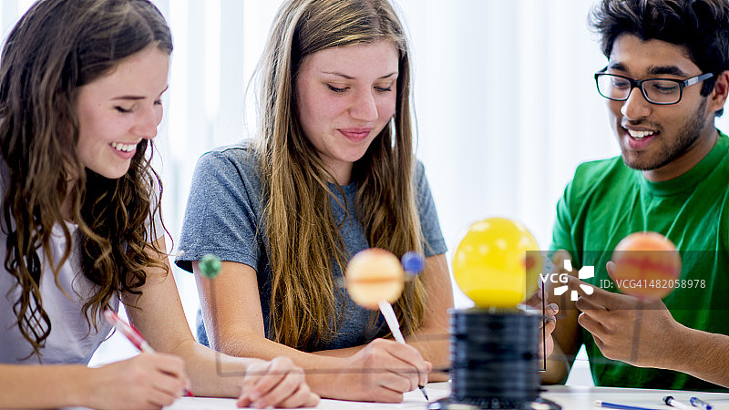 学生记笔记图片素材