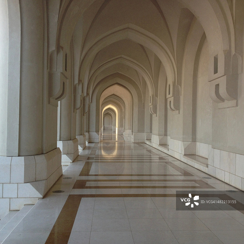 阿曼马斯喀特，苏丹皇宫的拱门图片素材