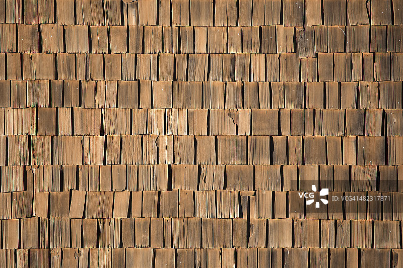 雪松木瓦屋顶图片素材