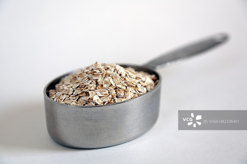 量杯中的燕麦图片素材