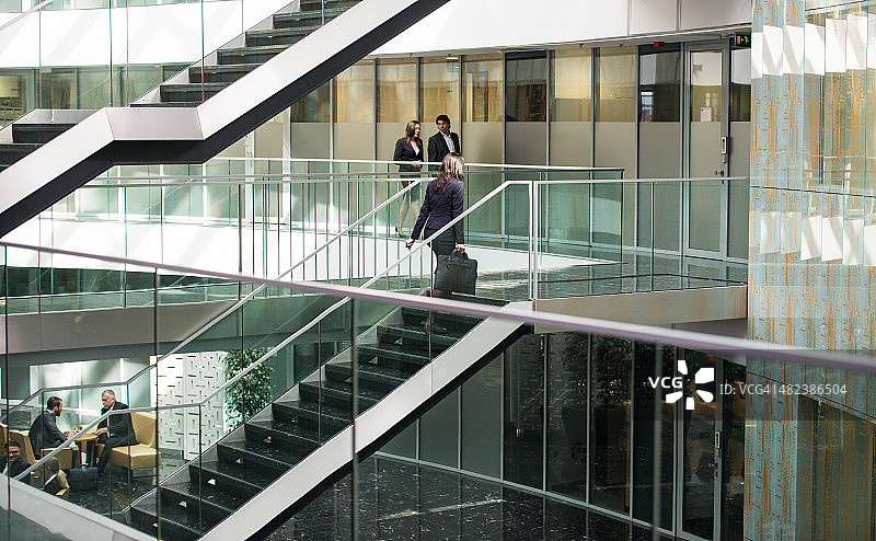 商业中心大厅图片素材