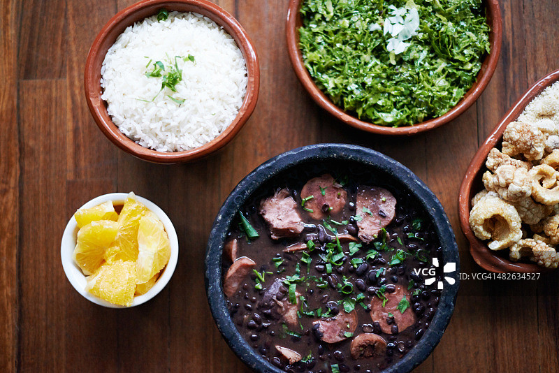 完美的乡村风味餐图片素材