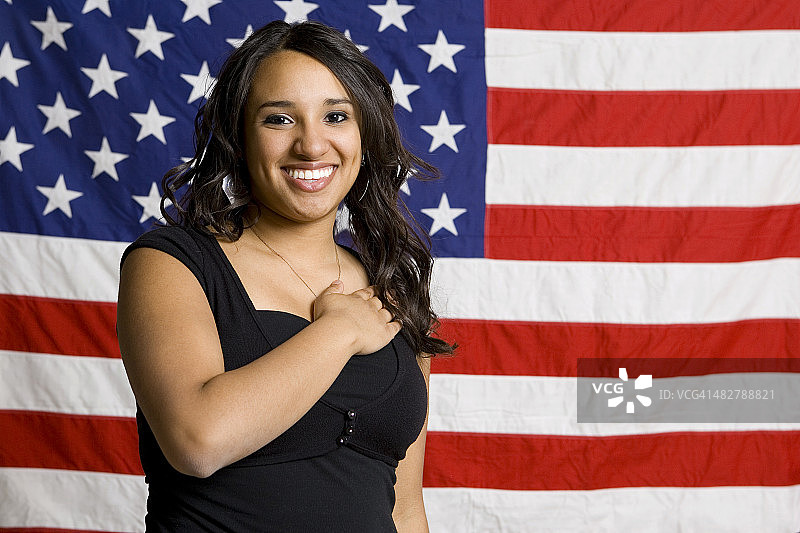 爱国系列：西班牙裔女孩效忠宣誓图片素材