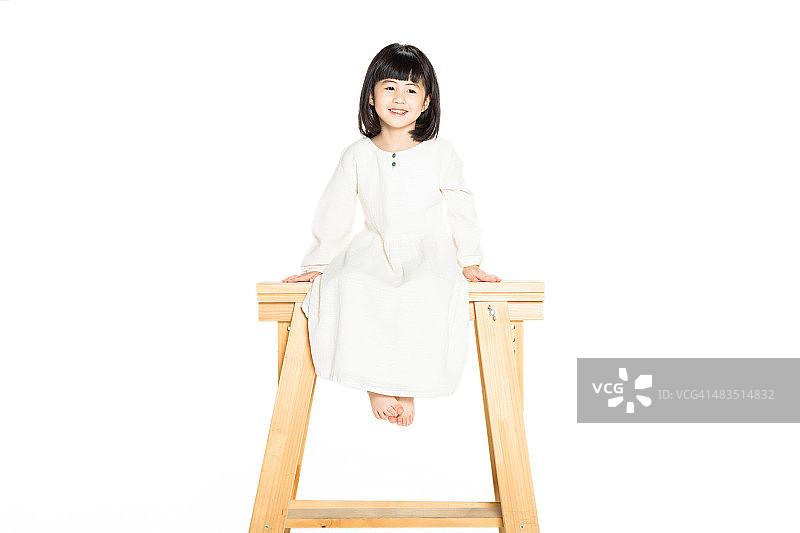 室内长椅上的休闲一刻图片素材