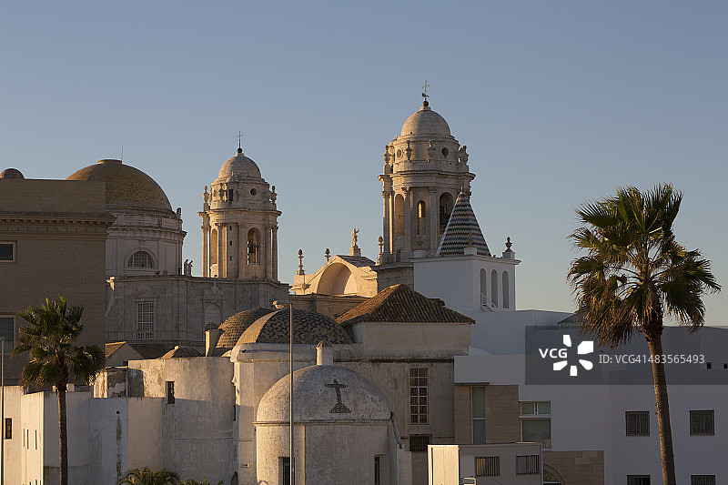 圣克鲁斯教堂和新主教座堂图片素材