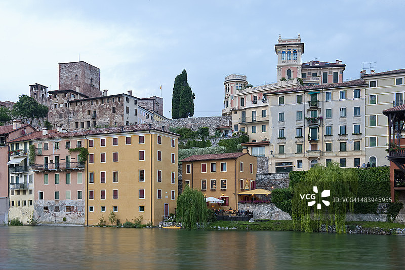 布伦塔河沿岸城镇景色图片素材